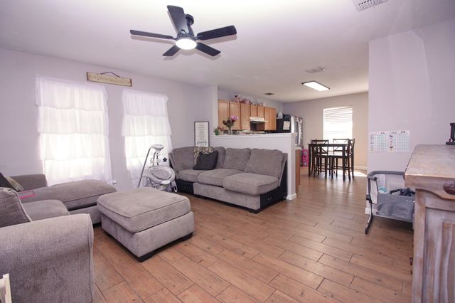 12609 Carpenter Lane, Rhome, TX 76078