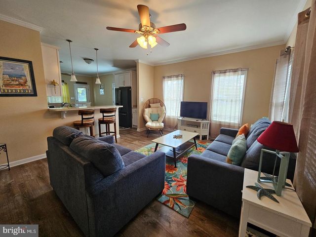 30 BANCROFT AVE, Colonial Beach, VA 22443
