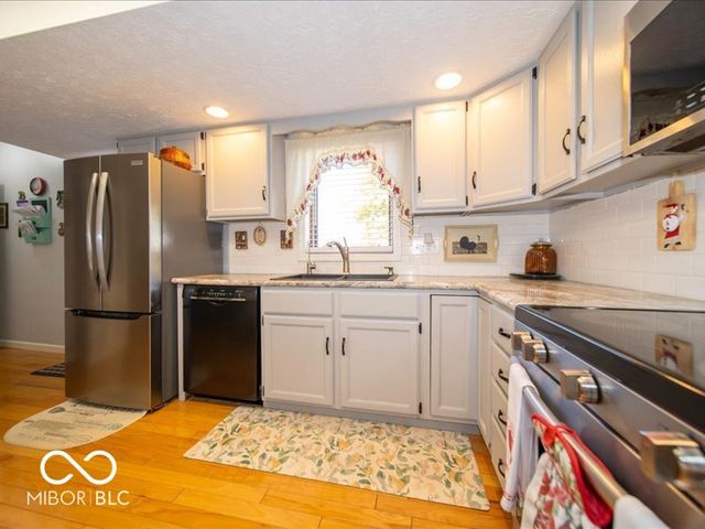 5652 Steven Drive, Greenwood, IN 46142