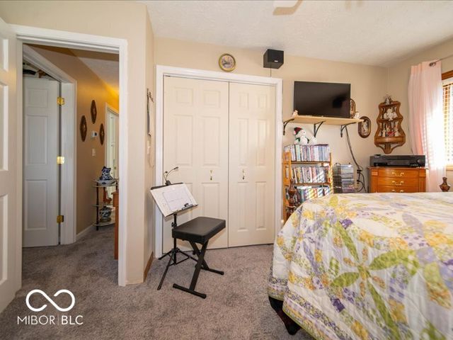 5652 Steven Drive, Greenwood, IN 46142