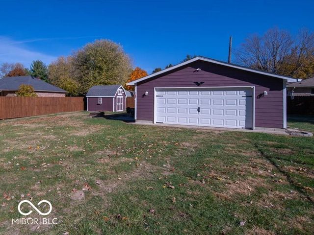 5652 Steven Drive, Greenwood, IN 46142