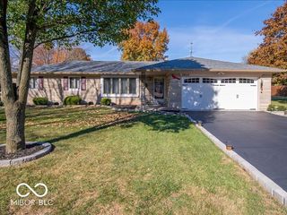 5652 Steven Drive, Greenwood, IN 46142