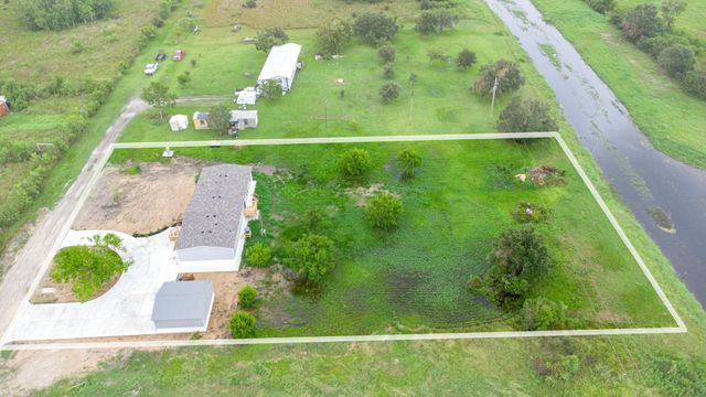 8916 Fm 646 Road S, Santa Fe, TX 77510