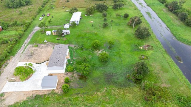 8916 Fm 646 Road S, Santa Fe, TX 77510