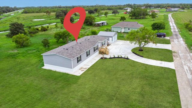 8916 Fm 646 Road S, Santa Fe, TX 77510