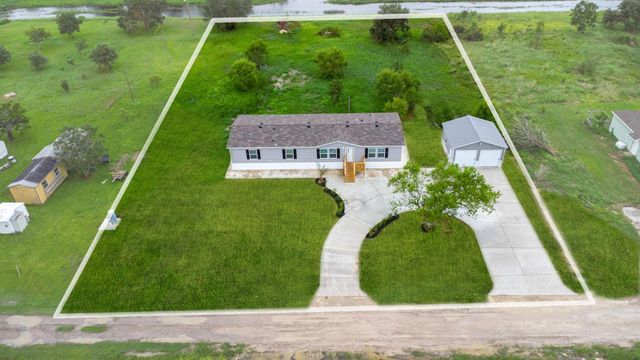 8916 Fm 646 Road S, Santa Fe, TX 77510