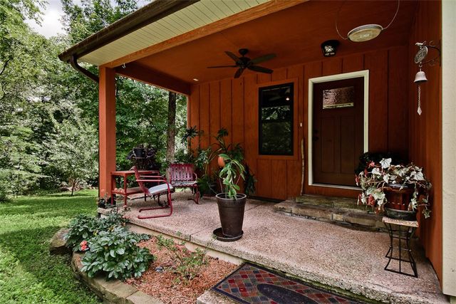 10201 Forrest Road, Gravette, AR 72736