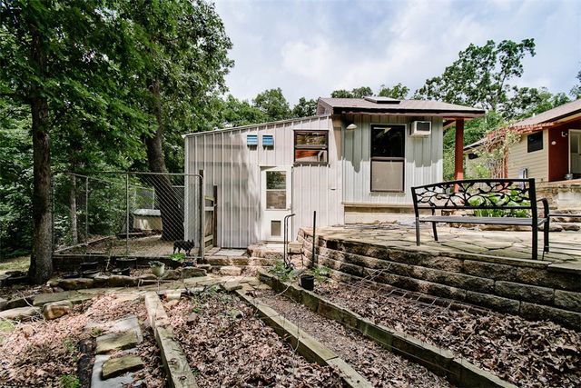 10201 Forrest Road, Gravette, AR 72736