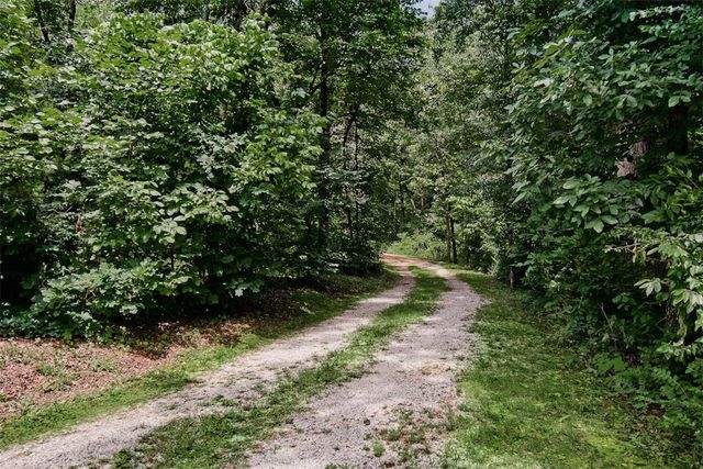 10201 Forrest Road, Gravette, AR 72736