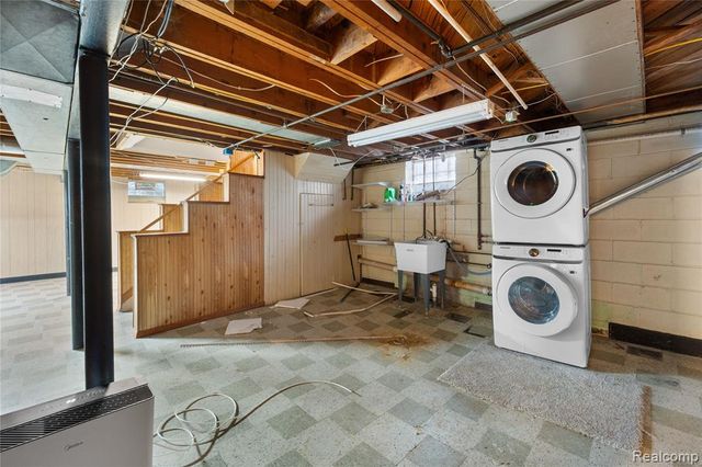 3204 Bennett Street, Dearborn, MI 48124