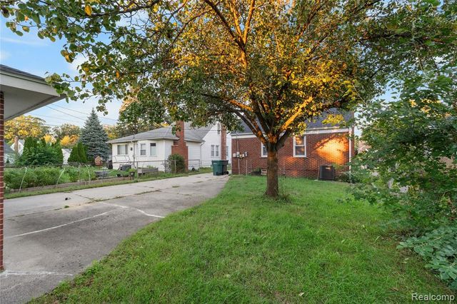 3204 Bennett Street, Dearborn, MI 48124