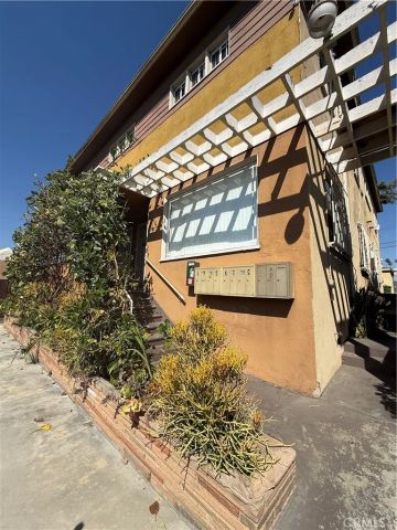 200 S Lake, Los Angeles, CA 90057