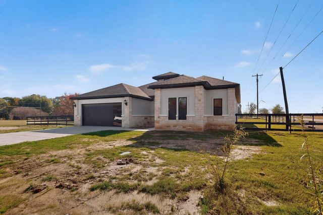 100 Diamond T Ranch Road, Trinidad, TX 75163