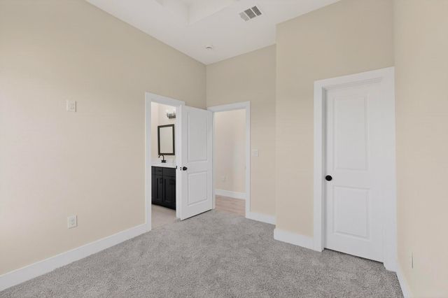 100 Diamond T Ranch Road, Trinidad, TX 75163