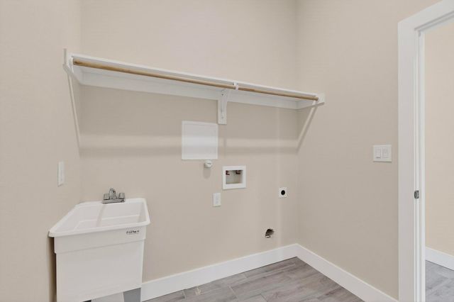 100 Diamond T Ranch Road, Trinidad, TX 75163