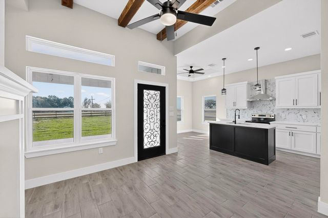 100 Diamond T Ranch Road, Trinidad, TX 75163