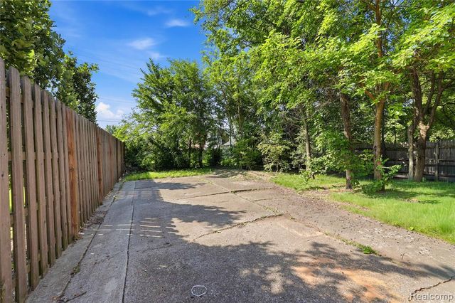 1945 Atkinson Street, Detroit, MI 48206
