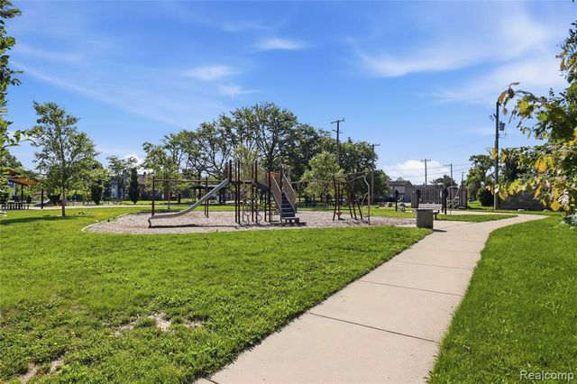 1945 Atkinson Street, Detroit, MI 48206