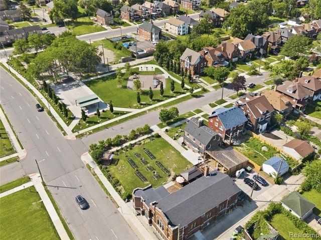 1945 Atkinson Street, Detroit, MI 48206