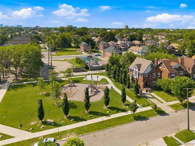 1945 Atkinson Street, Detroit, MI 48206