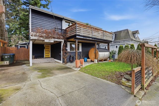 2404 Cherry Street, Bellingham, WA 98225