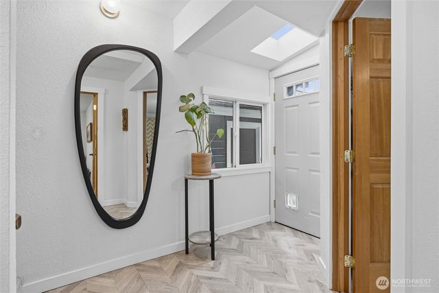 2404 Cherry Street, Bellingham, WA 98225