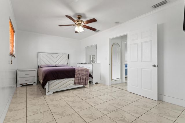 1450 W 37th Street, Hialeah, FL 33012