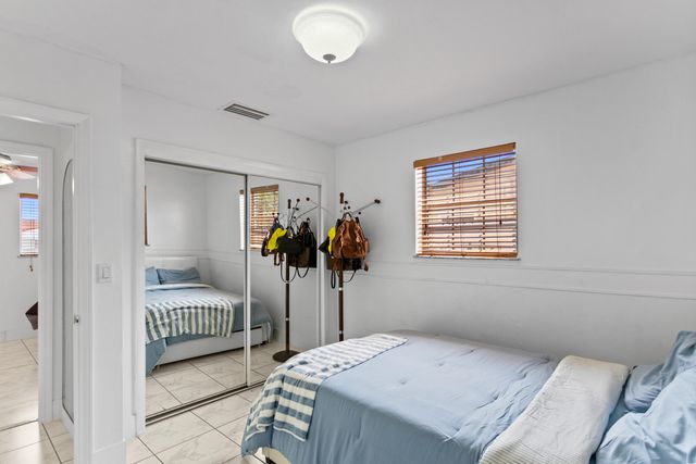 1450 W 37th Street, Hialeah, FL 33012