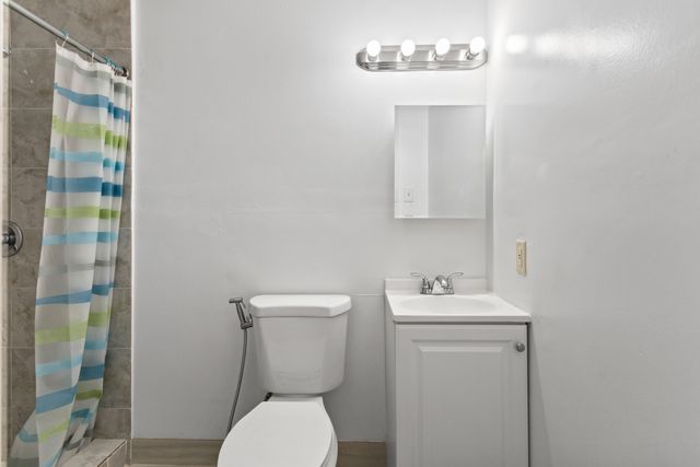 1450 W 37th Street, Hialeah, FL 33012