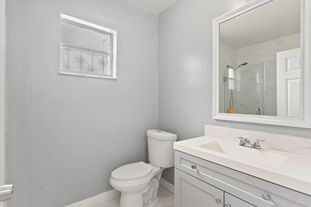 1450 W 37th Street, Hialeah, FL 33012