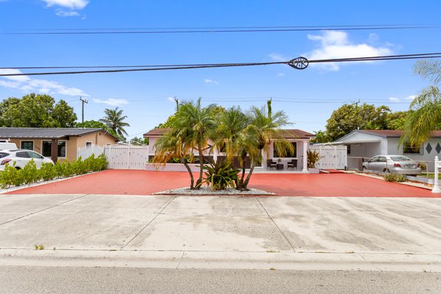 1450 W 37th Street, Hialeah, FL 33012