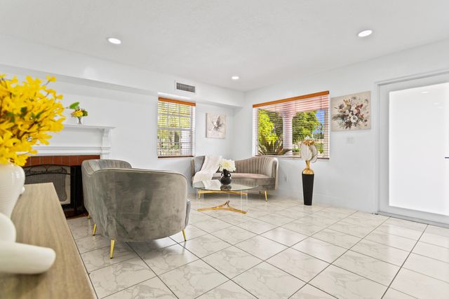 1450 W 37th Street, Hialeah, FL 33012