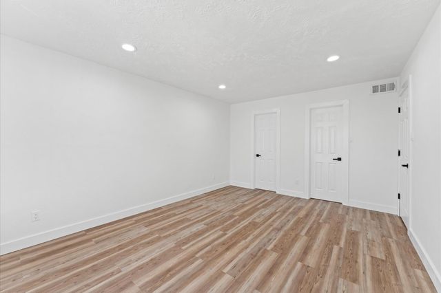17331 Red Oak Drive 14, Houston, TX 77090