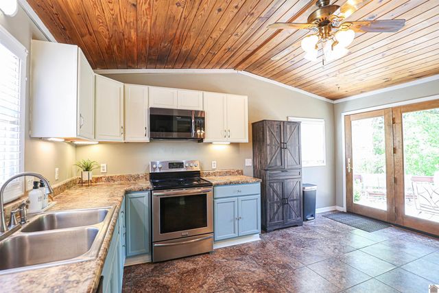 246 Anita Dr, Paducah, KY 42003