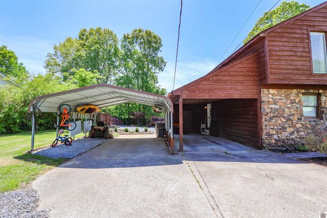 246 Anita Dr, Paducah, KY 42003