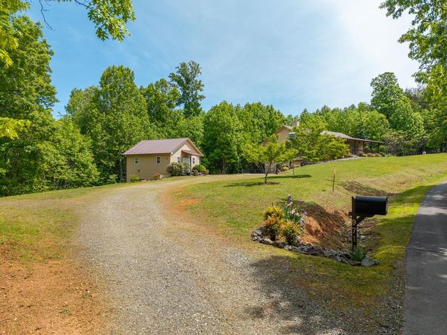 971 White Oak Drive, Warne, NC 28909