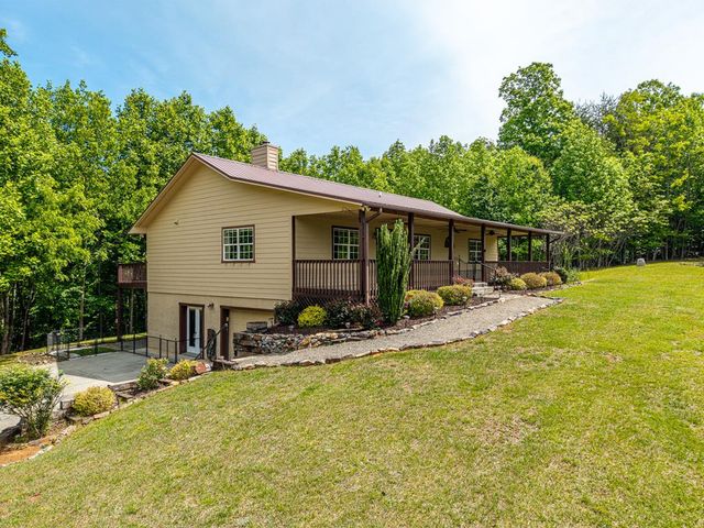 971 White Oak Drive, Warne, NC 28909