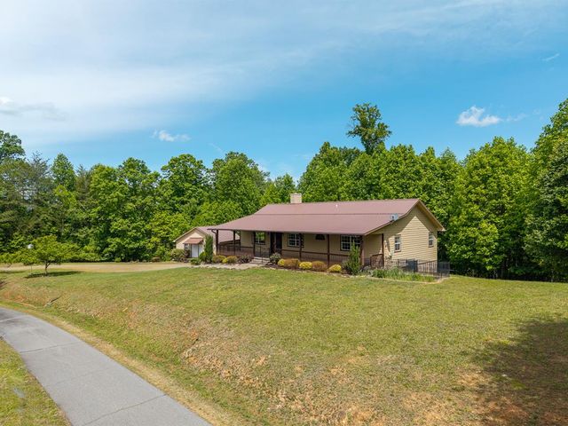 971 White Oak Drive, Warne, NC 28909