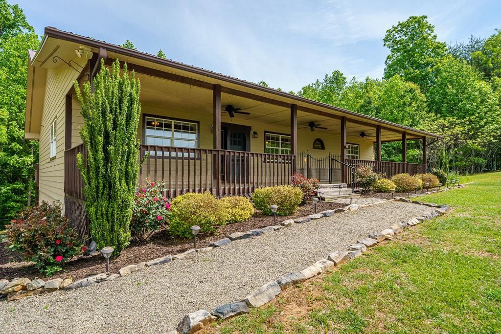 971 White Oak Drive, Warne, NC 28909
