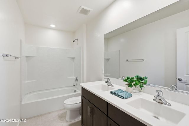 872 E Artesia Place, Sahuarita, AZ 85629