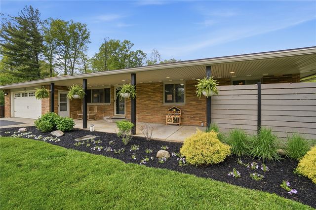 2708 Ater Drive, Beavercreek, OH 45434
