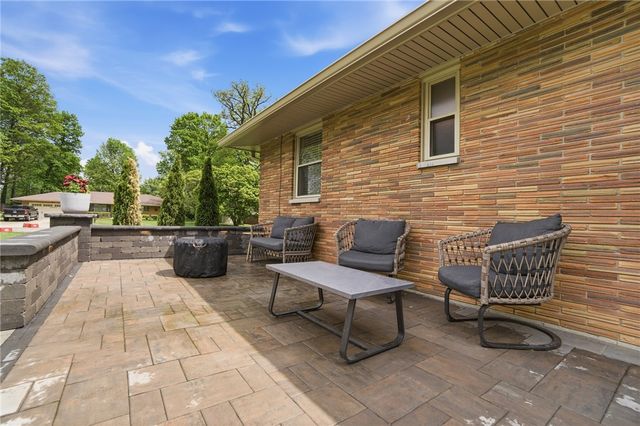 2708 Ater Drive, Beavercreek, OH 45434