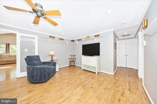 5910 LAWRENCE CT, Adamstown, MD 21710