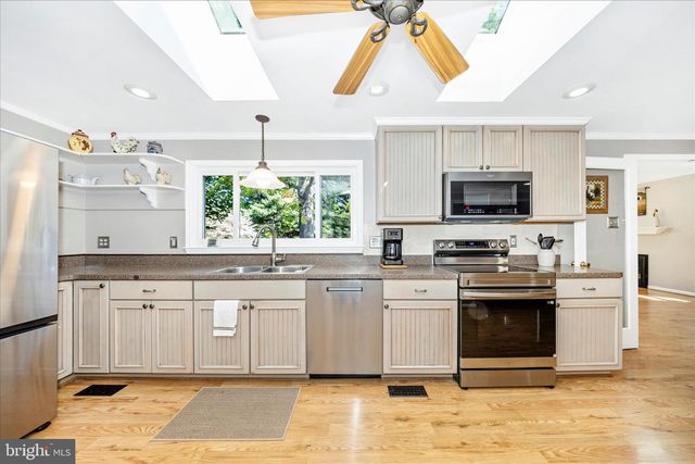 5910 LAWRENCE CT, Adamstown, MD 21710