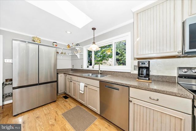 5910 LAWRENCE CT, Adamstown, MD 21710
