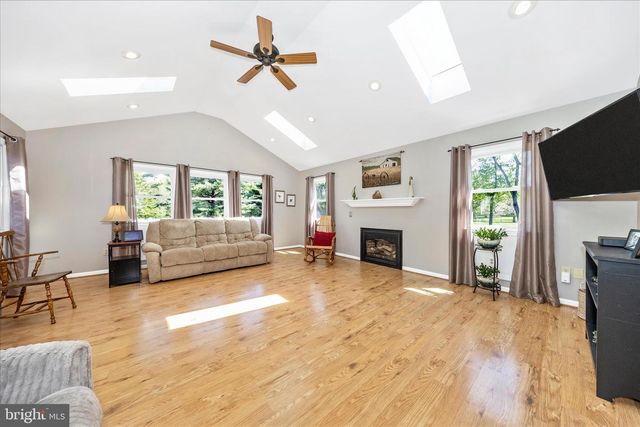 5910 LAWRENCE CT, Adamstown, MD 21710