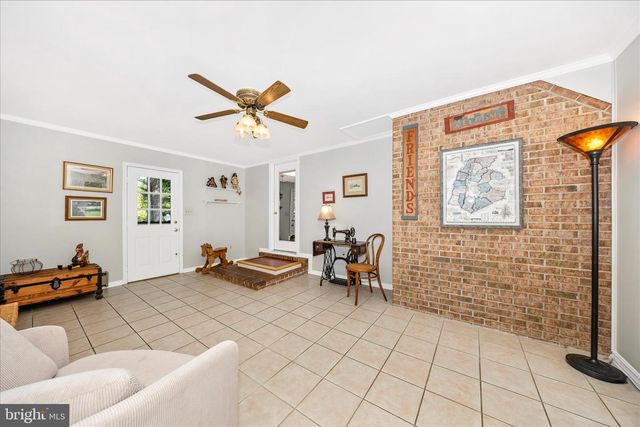 5910 LAWRENCE CT, Adamstown, MD 21710
