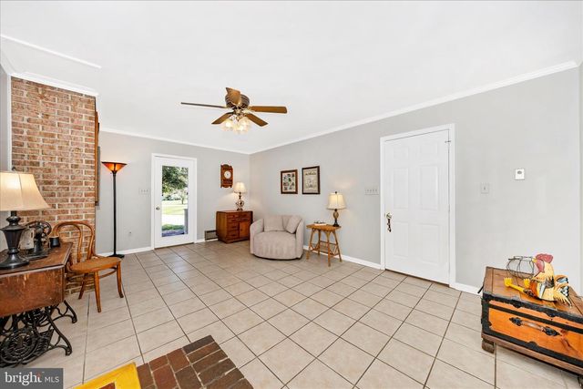 5910 LAWRENCE CT, Adamstown, MD 21710