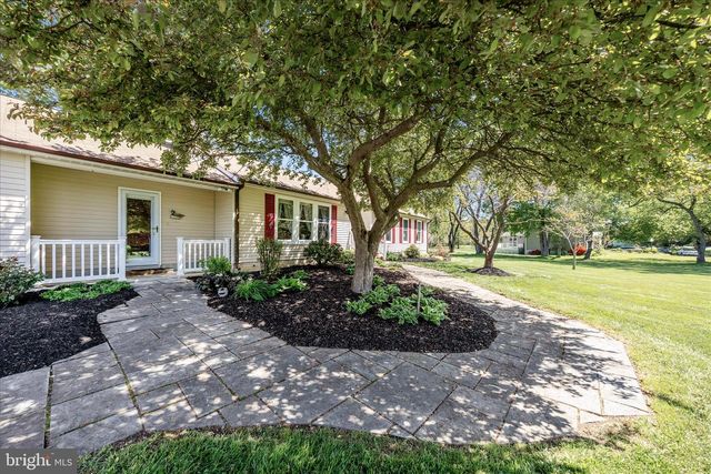 5910 LAWRENCE CT, Adamstown, MD 21710