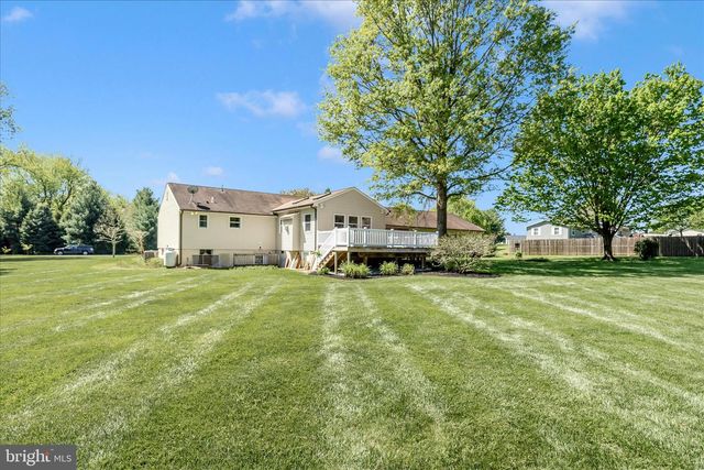 5910 LAWRENCE CT, Adamstown, MD 21710